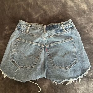 Levi high waisted shorts